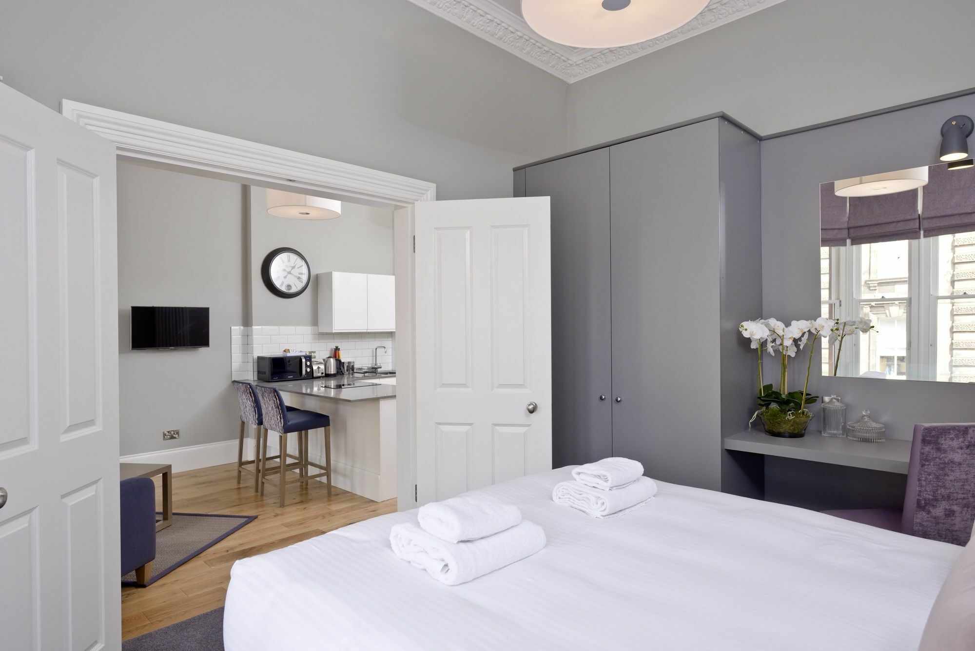 Destiny Scotland Apartments At West End - Princes Street Edinburgh Bagian luar foto